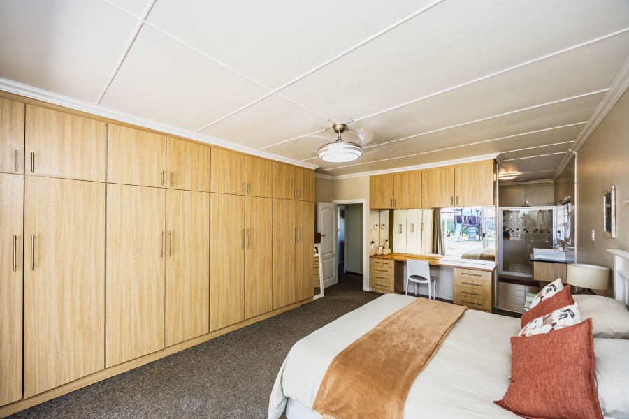 4 Bedroom Property for Sale in Beacon Bay Eastern Cape